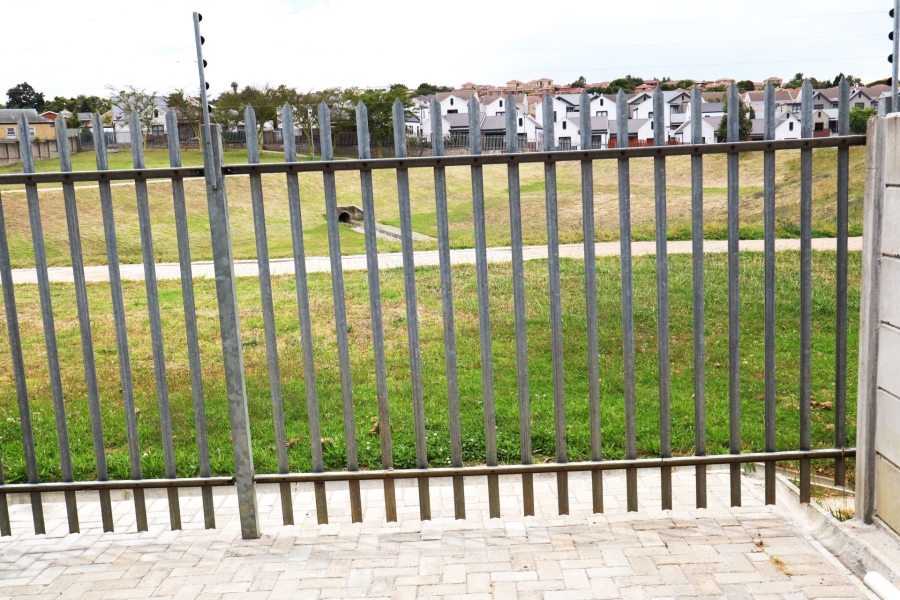 2 Bedroom Property for Sale in Ruwari Western Cape